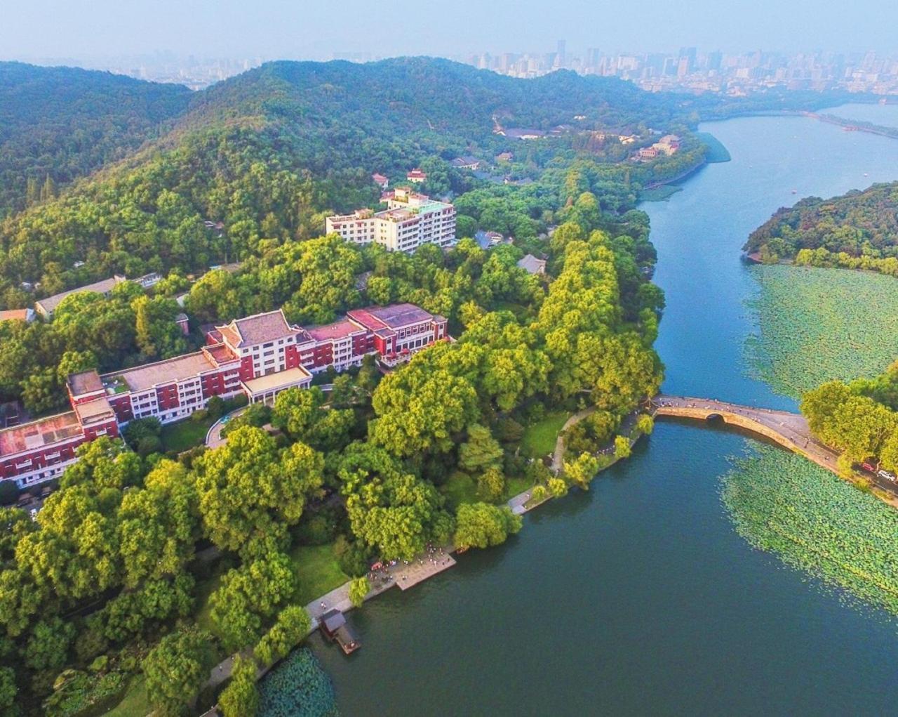 Shangri-La Hangzhou - The Back Garden Of West Lake Eksteriør billede